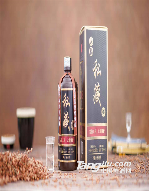 大福私藏 茅臺(tái)鎮(zhèn)匠大福酒業(yè)出品53voI優(yōu)級(jí)醬香型白酒 500ML*6瓶