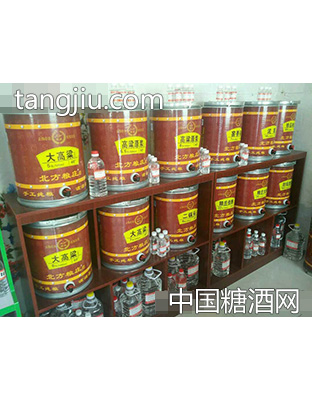 北方糧莊高粱酒坊產(chǎn)品展示臺(tái)